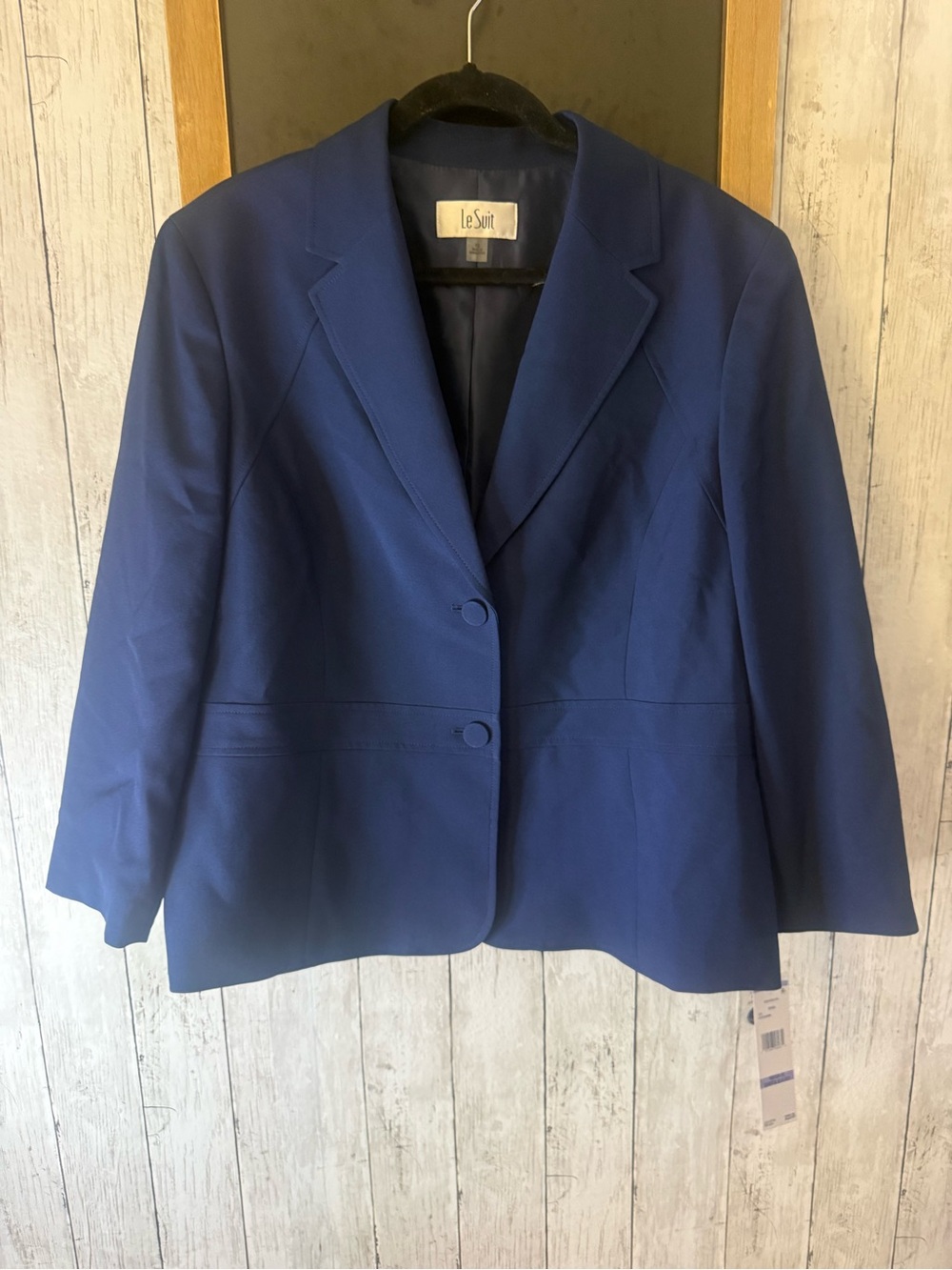 NWT Le Suit Blue Size 18 2 button career blazer